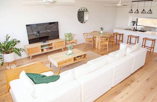 Miami Apartment | Private Luxury Rooftop Apartment in Burleigh Heads