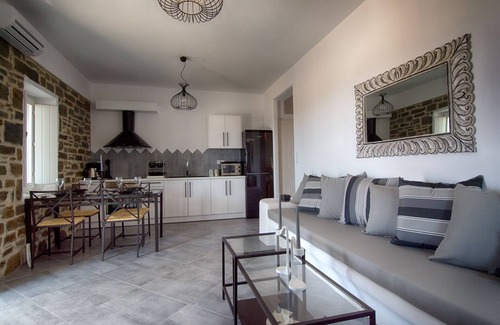 Paros Villa | Private Luxury Villa with private pool & spa 10p.