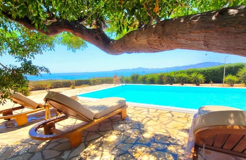 Paros Villa | Private Luxury Villa with private pool & spa 10p.