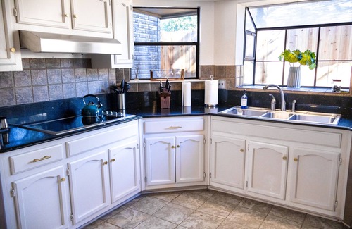 North San Antonio - SAT House | Private Mini-Resort & Oasis-Heated Pool & Spa-Golf-Pool Room-Game Room
