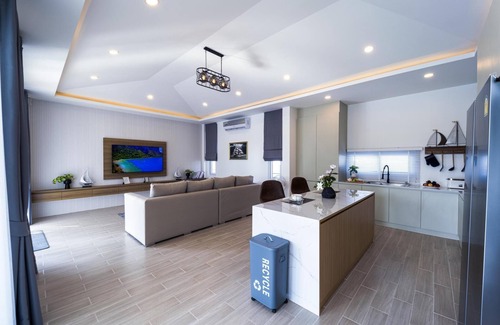 Hua Hin Villa | Private Modern 3 Bedroom Pool Villa! (AV1)