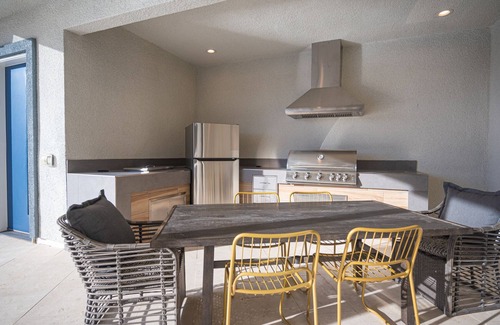 Enterprise House | Private Modern Luxury Home Custom Built with Pool and Hot tub 14Mins to LV BVLD
