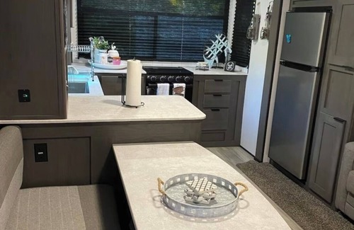Braden River House | Private Modern RV!