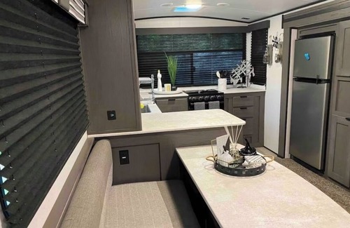 Braden River House | Private Modern RV!