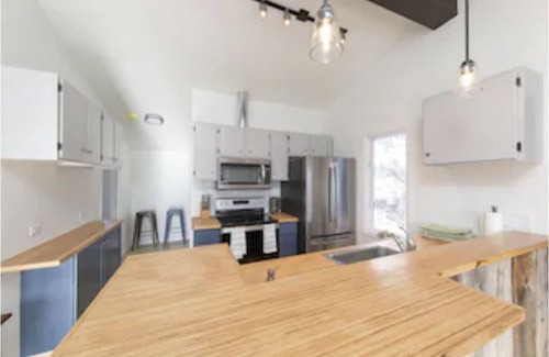 Carbondale House | Private Mountain/Valley Views: Just renovated only 5 min to downtown Carbondale!