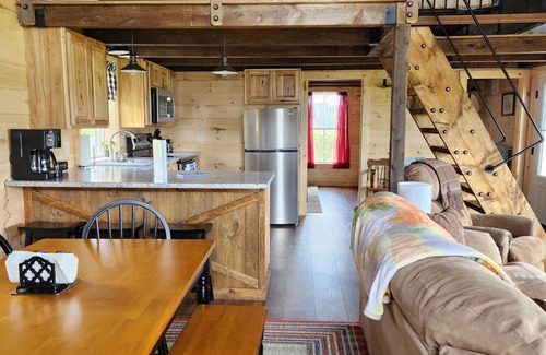 Aroostook Cabin | Private Mountain View Cabin in Aroostook on Mars Hill Mountain