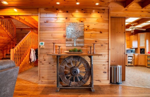 Rosman Cabin | Private Mountaintop Cabin | 2 Bed, 2 Bath