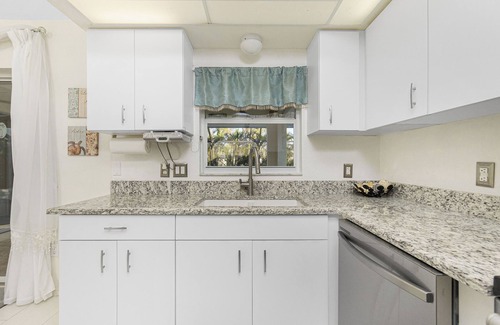 Pinehurst House | Private Oasis - 3 Bdrm Home Heated Pool