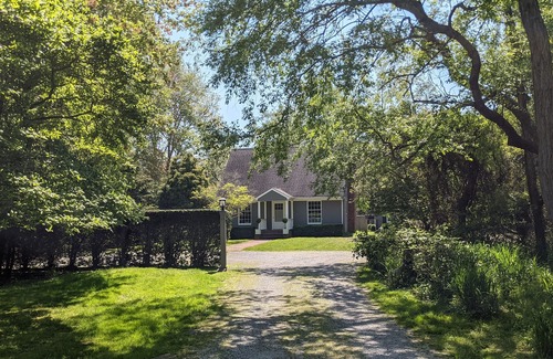 Bellport House | Private oasis steps away from the bay