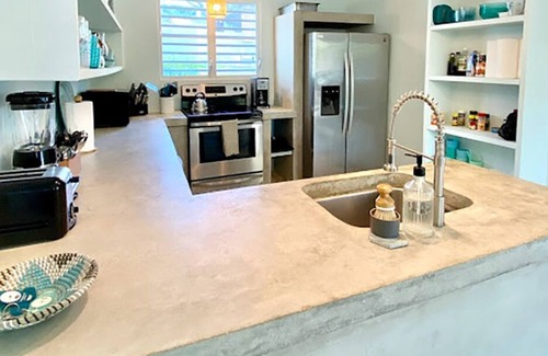 Bravos de Boston House | Private ocean view tropical retreat w/ swimming pool for 10 guests – The Haven