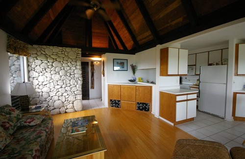 Punaluu Condo | Private Oceanfront Condo Punaluu Black Sand Beach