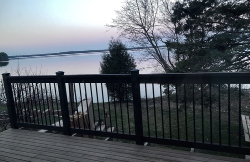 Lac du Flambeau House | Private on Chain O’Lakes! Huge Kitchen, 2 Living Spaces, Large Cousins Room!