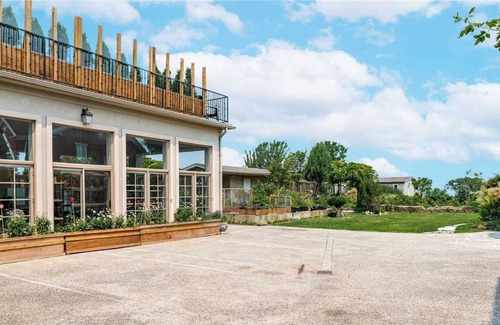 Grimsby House | Private Ontario Lakefront Estate House - Indoor Heated Pool - Near everything