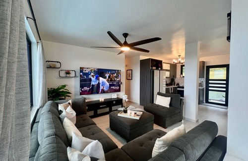 Zarzal House | Private Pickleball Oasis + Pool – 15 Min to Beaches & El Yunque, 30 Min Airport