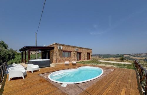 Monte San Pietrangeli House | Private Pool and Jacuzzi with Fantastic View