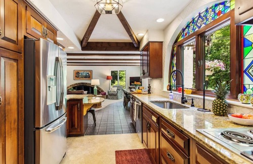South Haven House | Private Pool 5 Minutes From Lake Michigan