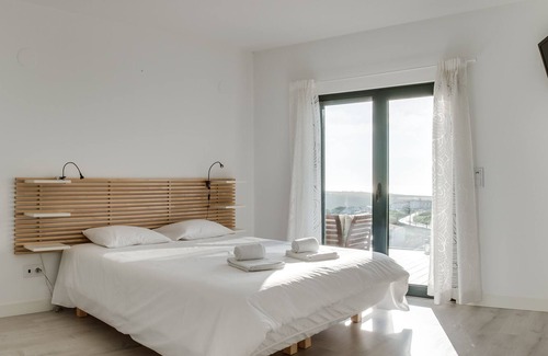 Barril de Baixo House | Private pool, chill out areas, stunning views