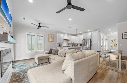 Southeast Pensacola House | Private Pool, Dog-Friendly | Downtown Pensacola | My Beach Getaways