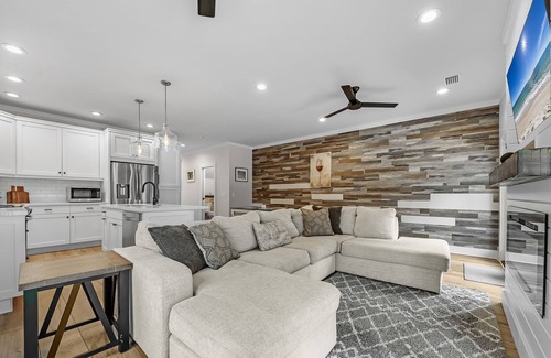 Southeast Pensacola House | Private Pool, Dog-Friendly | Downtown Pensacola | My Beach Getaways