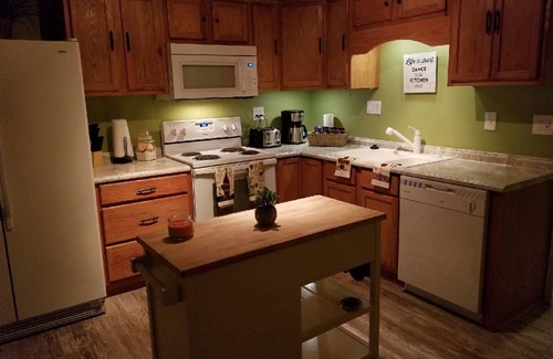 Olive Branch Cottage | Private Pool House at Bethel Gardens - Olive Branch