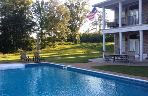 Olive Branch Cottage | Private Pool House at Bethel Gardens - Olive Branch
