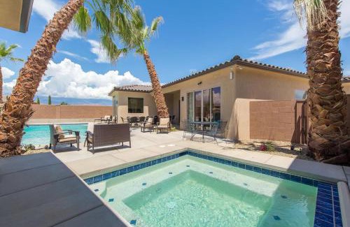Hurricane House | Private Pool-Pickleball-4 King Suites-Sleeps 28 - Sand Hollow Springs