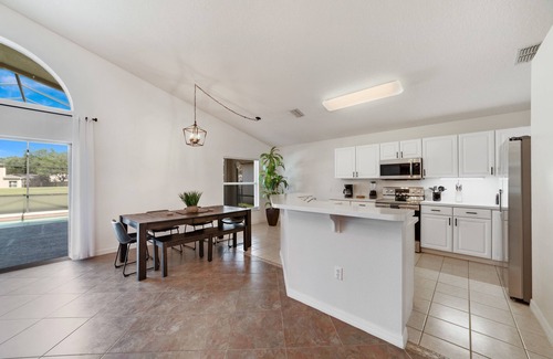Kissimmee Villa | Private Pool & Spa Only 8 mi to Disney! Gated Community Book 7+ Nights & Save!