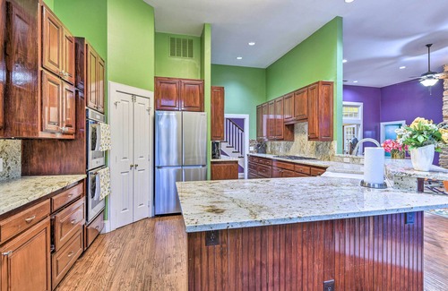 Argyle Villa | Private Pool: Spacious & Vibrant Argyle Villa!