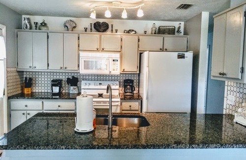 Kiska Beach House | Private Pool,Pet friendly,3 Blocks to Beach,5 Minutes to 30a and Pier Parknnnnnn