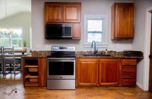 Loganville House | *PRIVATE PROPERTY* Olympic Pool, Tennis, B-ball, Pavilion, NEWLY RENOVATED (+)