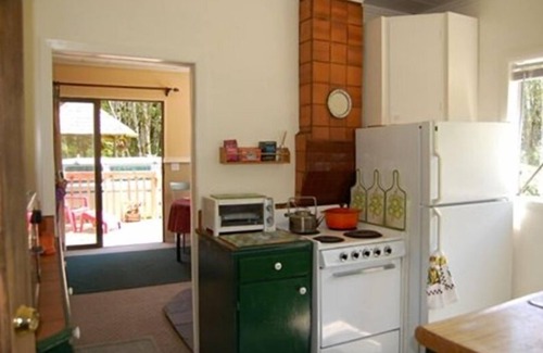 Forks Cabin | Private,Quiet,cabin,on 27 acres,w/trails. near the Hoh Rain Forest Nat' l Park.