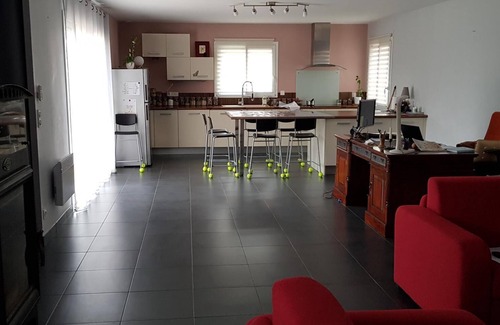 Saint-Marcel-sur-Aude Bed & Breakfast | Private room in large house, garden, swimming pool, Canal du Midi