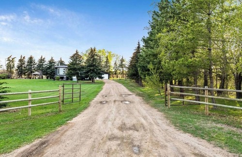 Lyalta House | Private Ranch with Hot Tub for Vacation or Events