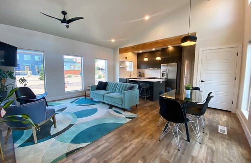 Kanab House | Private Resort near Zion National Park, Grand Canyon North Rim & Antelope Canyon