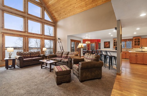 Cuyuna Cabin | Private Retreat on 33 Acres with 1400 ft Lakeshore