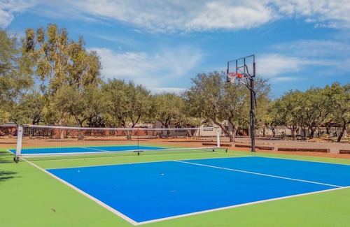 Tanque Verde Apartment | Private Retreat, Pickleball, Pool, BBQ Solana #7