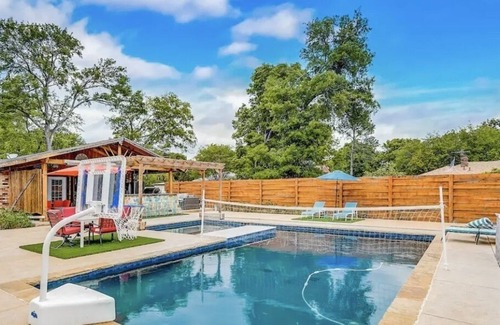 Sachse House | Private Retreat w/ Pool Near Dallas & Lake Hubbard