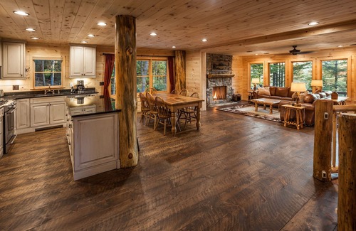 Ellijay Cabin | Private River Cabin with Playground, Fishing, Mountain View, Hot tub