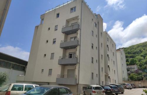 Golubovina Apartment | Private roof-top terrace modern 3-bedroom apt
