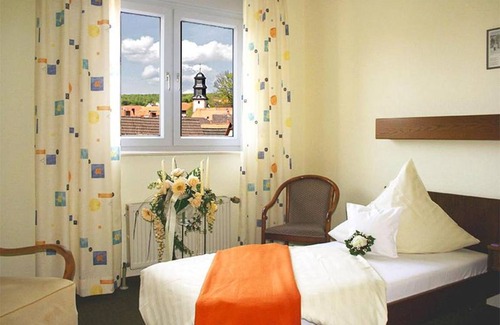 Ronneburg Resort | Private room ∙ 1 bedroom ∙ 1 guest