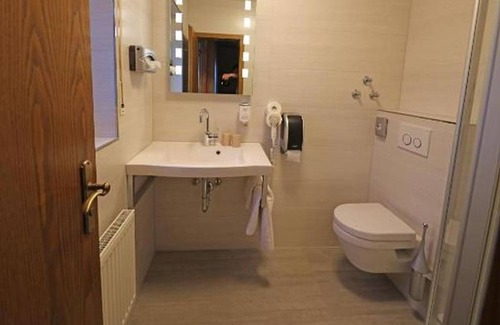 Ronneburg Resort | Private room ∙ 1 bedroom ∙ 1 guest