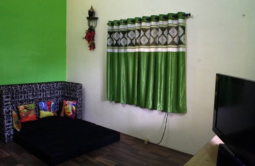 Varanasi Resort | Private room ∙ 4 guests