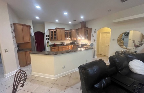 Town 'n' Country House | Private Room “A” with Private Full Bathroom in Central Tampa
