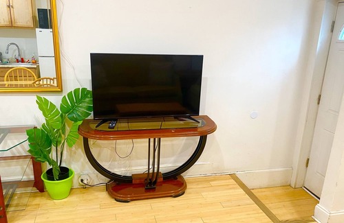Downtown Baltimore House | private room affordable