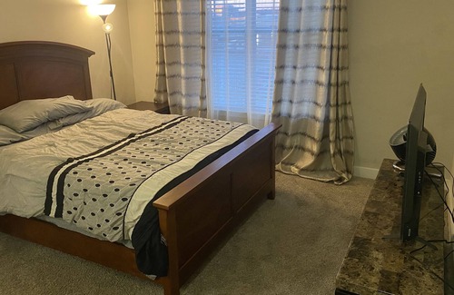 Elkridge Apartment | Private Room and Bath Elkridge MD. Only Kitchen and living room area are shared