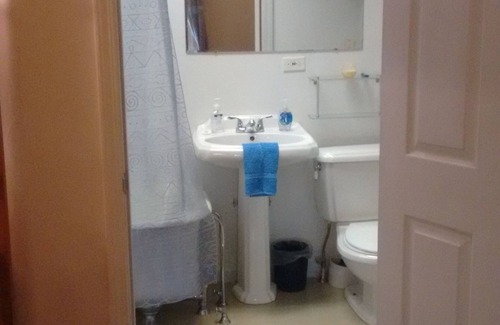St. Louis Apartment | Private Room + Bathroom on 2nd Floor in 1890's House