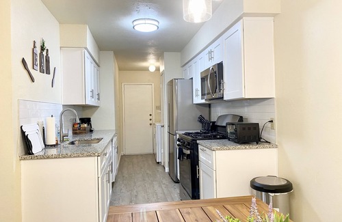 McNeil House | Private room-close to Domain&St Davis hospital