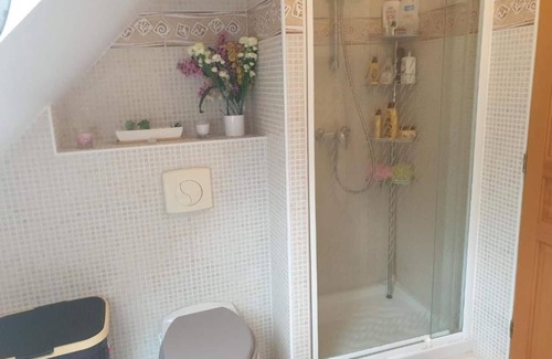 Corbeil-Essonnes Bed & Breakfast | Private room for 4 persons 30 min Paris