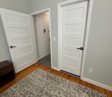Ludlow House | Private room in a luxury apartment