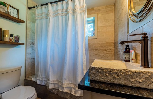 Boulder House | Private Room in a Mountain Oasis